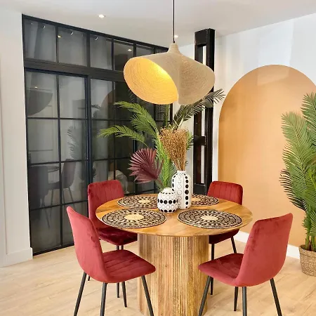 아파트 Am I Vut *